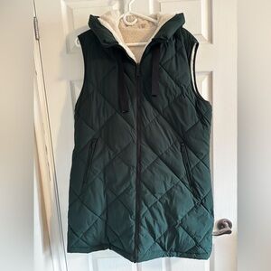 Koolaburra Dark Green Quilted Sherpa-Lined Sleeveless Vest